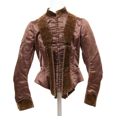 dress bodice, closed, front.